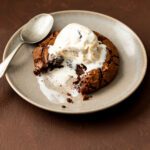 Brownie cookie met ijs